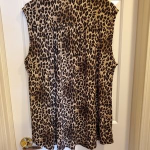 Cheetah print button down tank. 3x